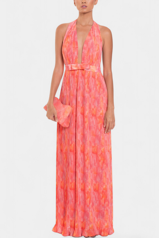 סמלת מקסי פריסקה עם גב פתוח וכתף חצי